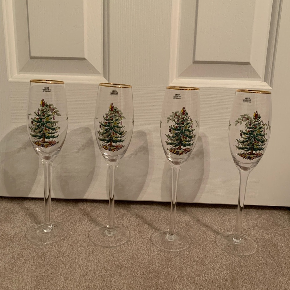 Brand New Spode Christmas Tree Champagne Flutes - Set of 4